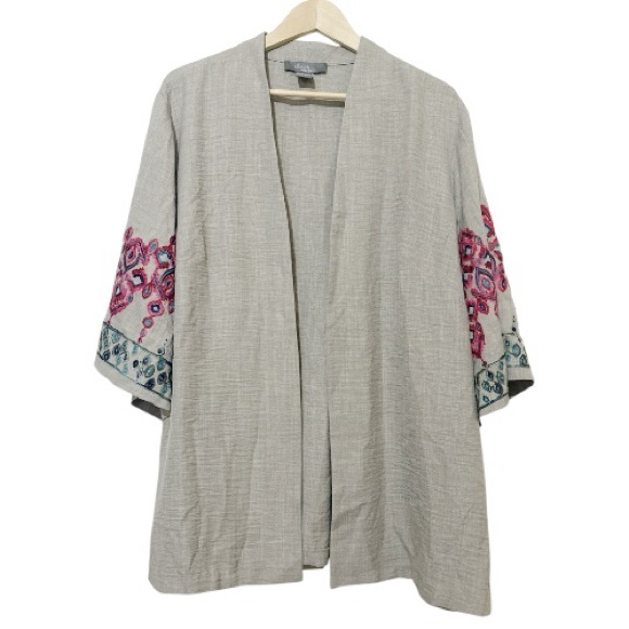 Olivia & Martin Embroidered Open Front Kimono - Size 3X - Picture 2 of 5